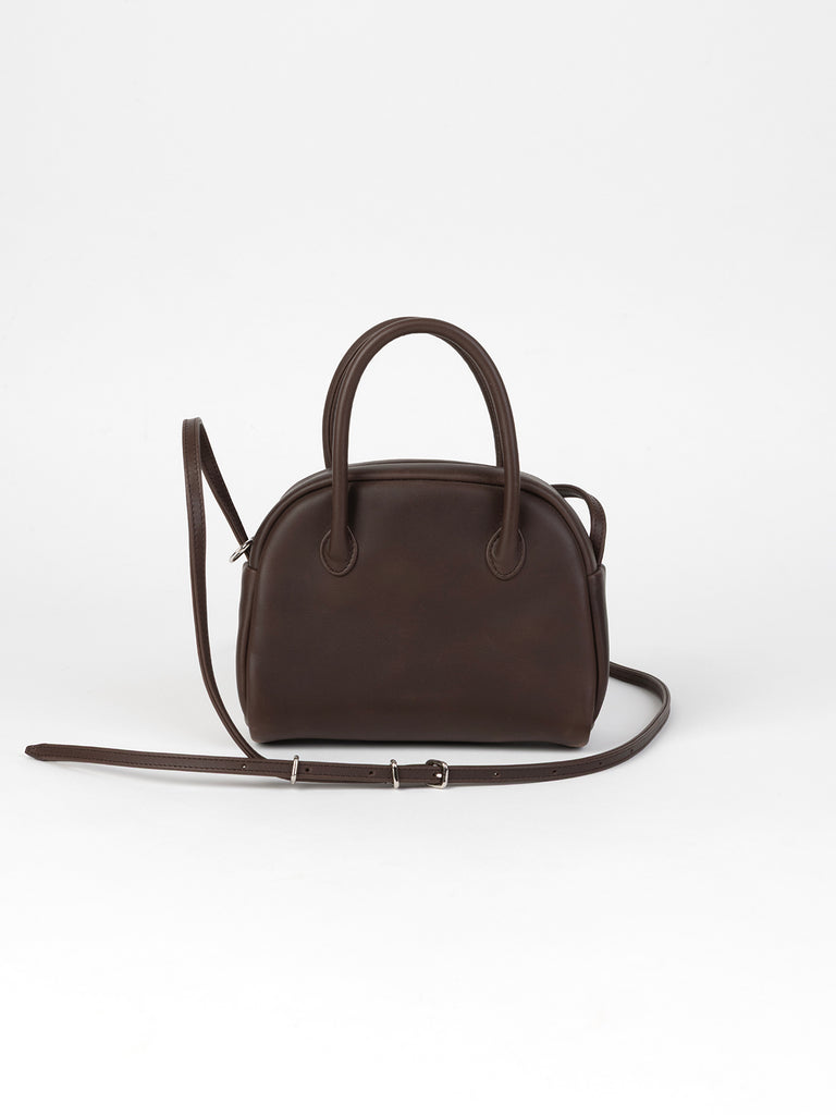 Aeta - Shoulder Bag M in Dark Brown