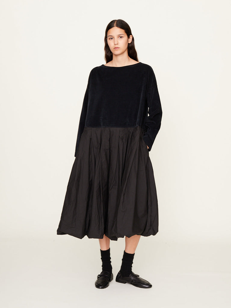 Album di Famiglia - Boatneck Pleated Dress V + TC in Black