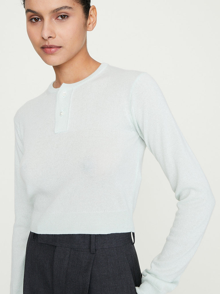 Auralee Super Fine Cashmere Silk Knit Henley Neck Pullover in White/Green