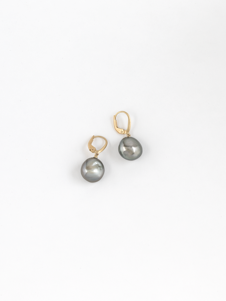 Anaconda - Momo' Pearls Earrings in YG 9K with 21.28ct Tahiti Pearls