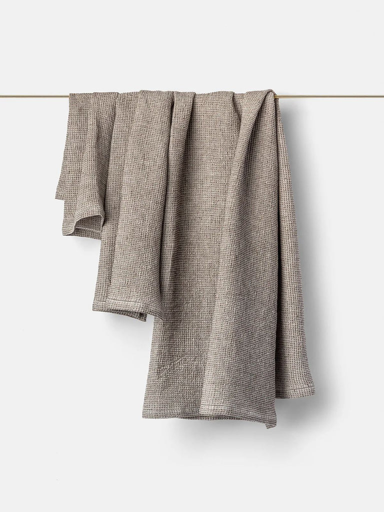 Montecatini Towels in Brown