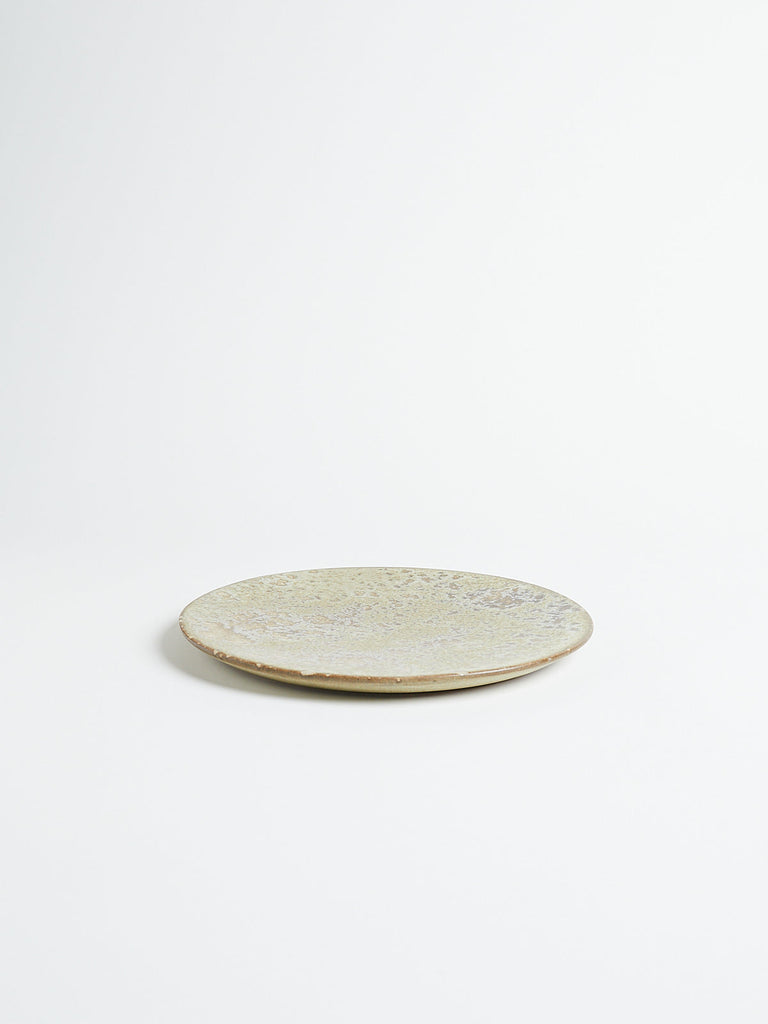 K.H. Würtz - Medium Flat Plate Shape #5 in White and Yellow