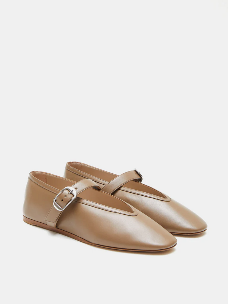 Le Monde Béryl Stella Slipper in Taupe Leather